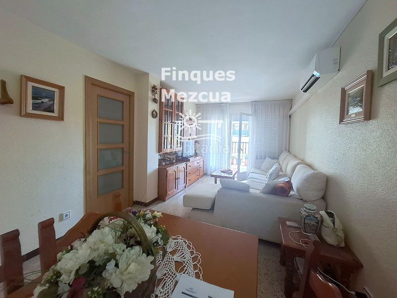 Foto 35e0ffd1-e976-4892-98f2-1c0aeaad18bf. Pis amb piscina a Segur de Calafell nucli urbà Segur de Calafell