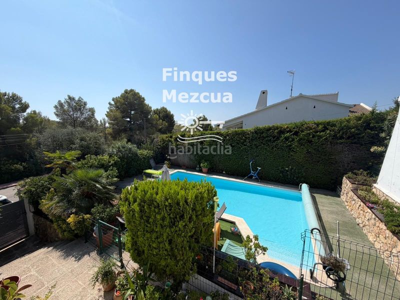 Foto bc65d3aa-d4e1-4111-940c-1e866677e2c2. Xalet amb calefacció aparcament piscina a Els Masos - Els Garrofers Coma-ruga