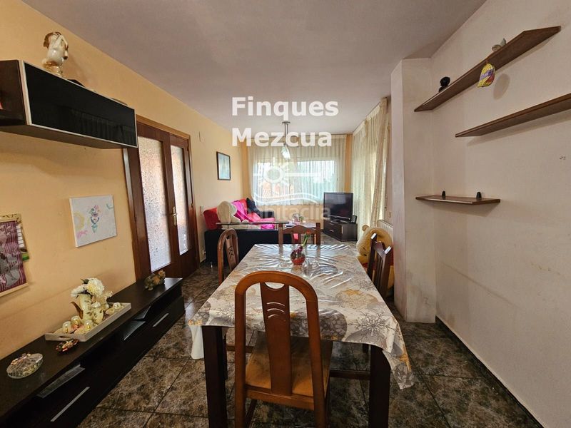 Foto 25d8df42-8ef0-4fc8-88bb-71775cdedbd9. Chalet con piscina in Roda de Barà