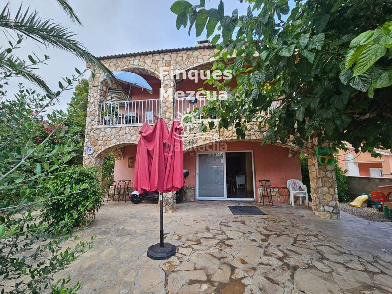 Foto c14ac547-c5b5-4432-8244-8c79e60398c0. Chalet con piscina in Roda de Barà