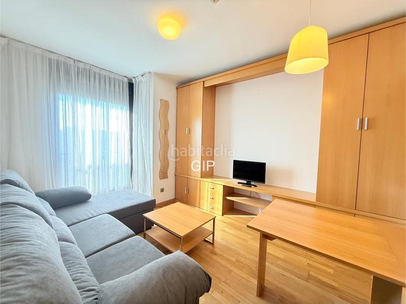 Foto be25fa06-728a-48a1-871d-0cf7ee09c1fb. Alquiler apartamento en calle de belfast 13 en Rejas Madrid