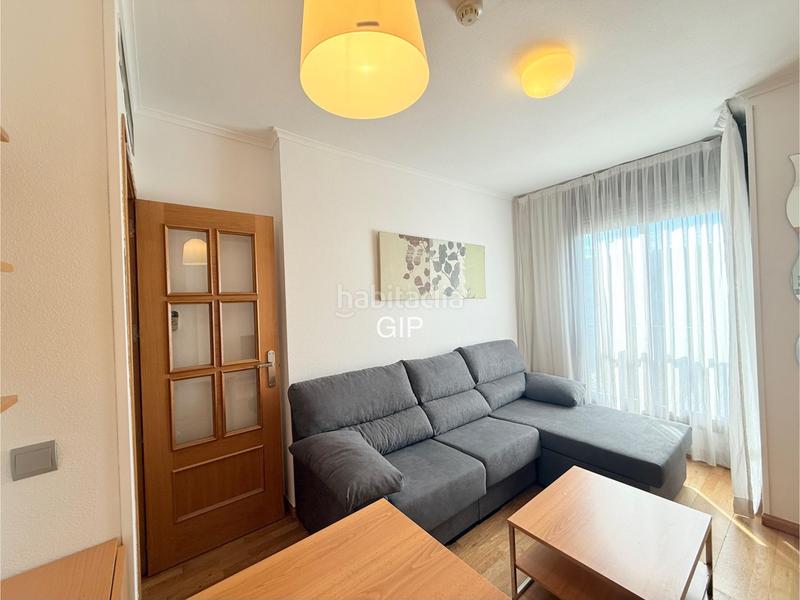 Foto 694da311-0c47-4b34-9ce5-394d783f85dd. Rent apartment in calle de belfast 13 in Rejas Madrid