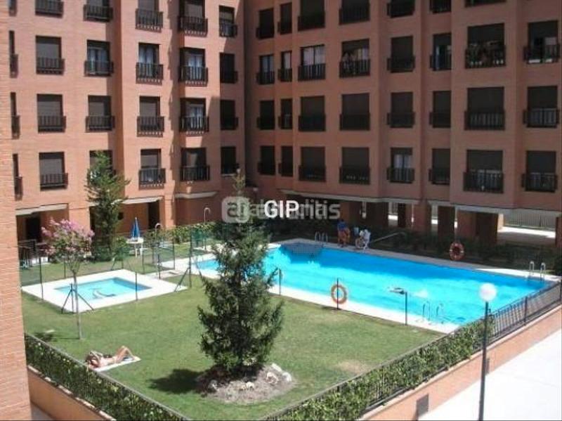 Foto 11fdea32-e46e-4c8a-88b8-6e9ede302e3b. Affitto piccolo appartamento in calle de belfast 13 in Madrid