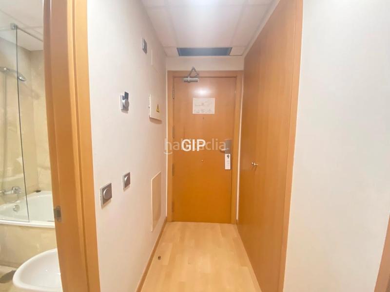 Foto e5c43da4-3248-41d7-8014-a698259e7a10. Rent apartment with heating pool in Rejas Madrid