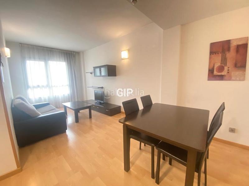 Foto 9bd9cef9-fcba-4879-81b0-e34b7a3fc437. Alquiler piso en Rejas Madrid