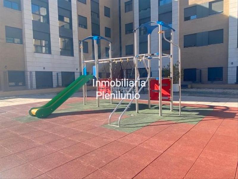 Foto 45b769b0-1592-4cdf-8451-94e1e386739c. Rent flat with heating parking pool in Rejas Madrid