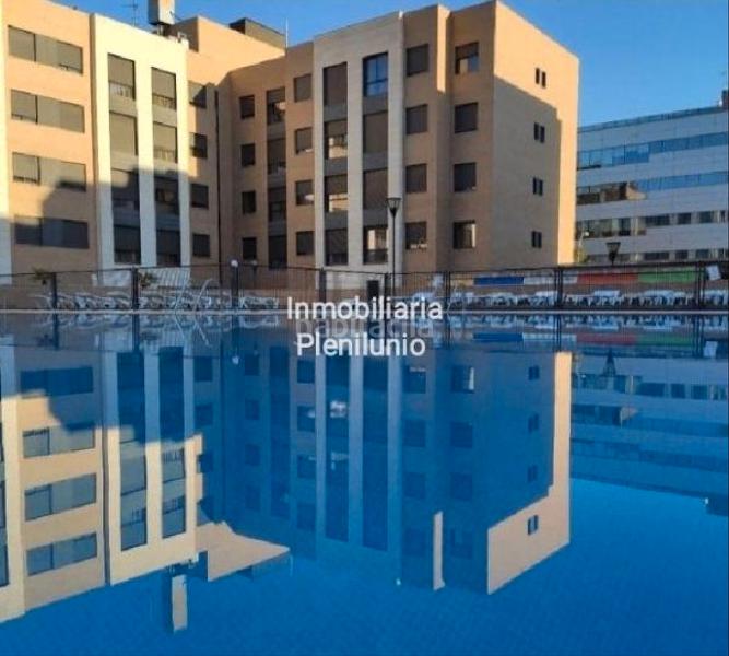 Foto 477e0577-0d4c-4b7a-8d90-f0315743a79e. Rent flat with heating parking pool in Rejas Madrid