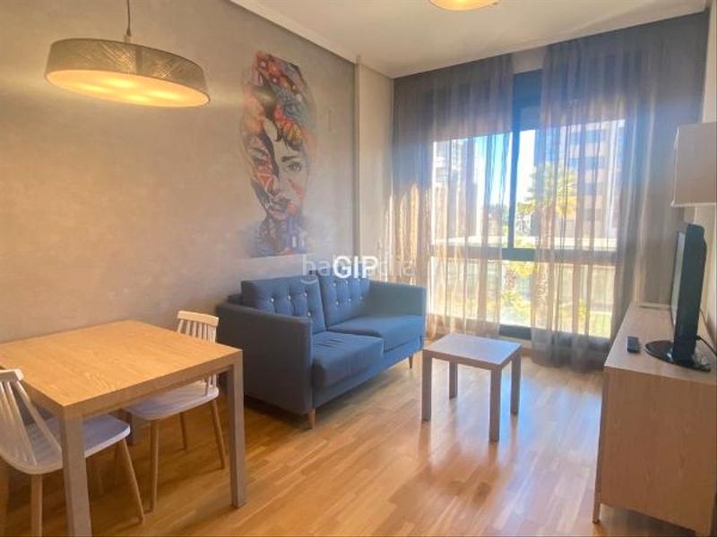 Foto 4ce51e92-0de6-4067-ae36-0168c1d2b61d. Miete appartement mit heizung parking pool in Rejas Madrid