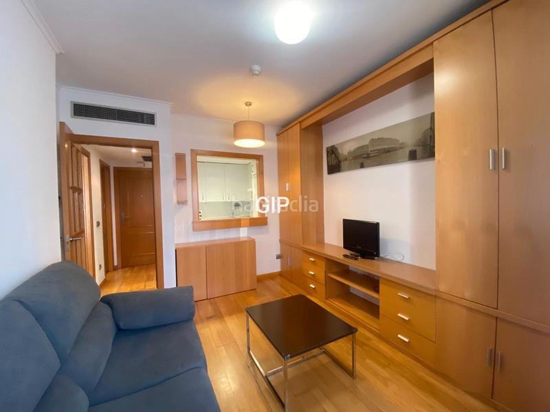 Foto 006631c6-e67d-418b-b546-ec50656e88e2. Affitto piccolo appartamento in calle de belfast 13 in Madrid