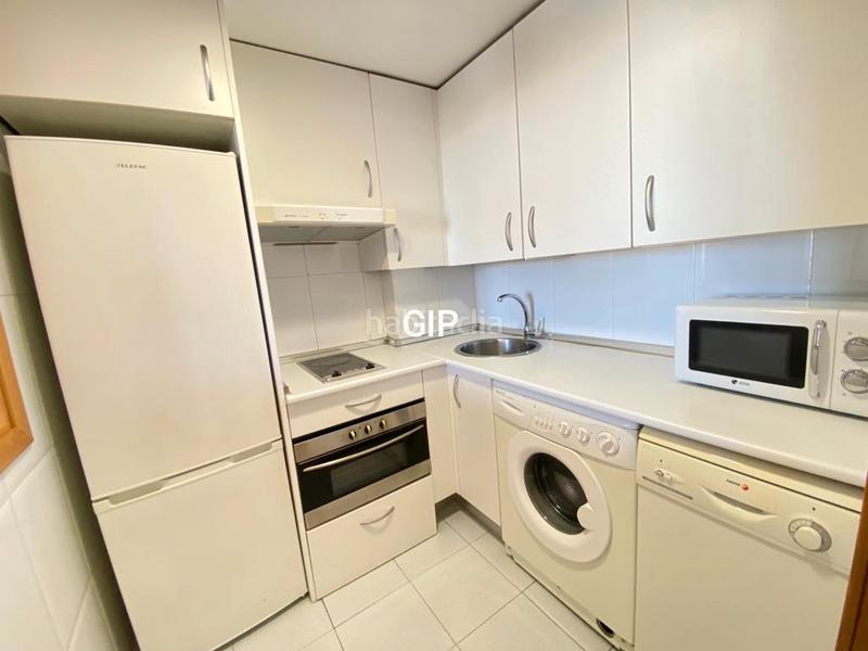 Foto f9e3b02f-5fea-4429-aa54-5c0c920a679e. Alquiler apartamento en calle de samaniego 12 en Rejas Madrid
