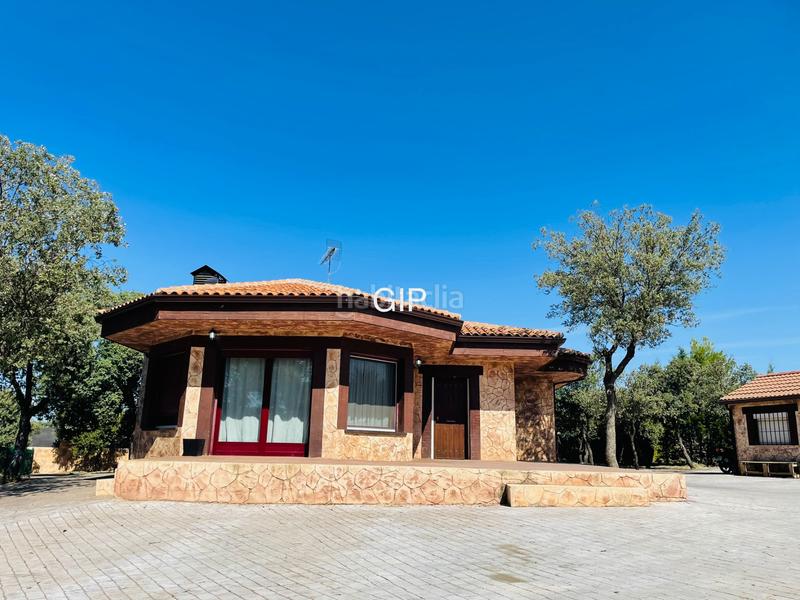 Foto 5d4a53c4-2967-40cc-b5bf-9f6361419187. Casa amb calefacció aparcament piscina a Pioz