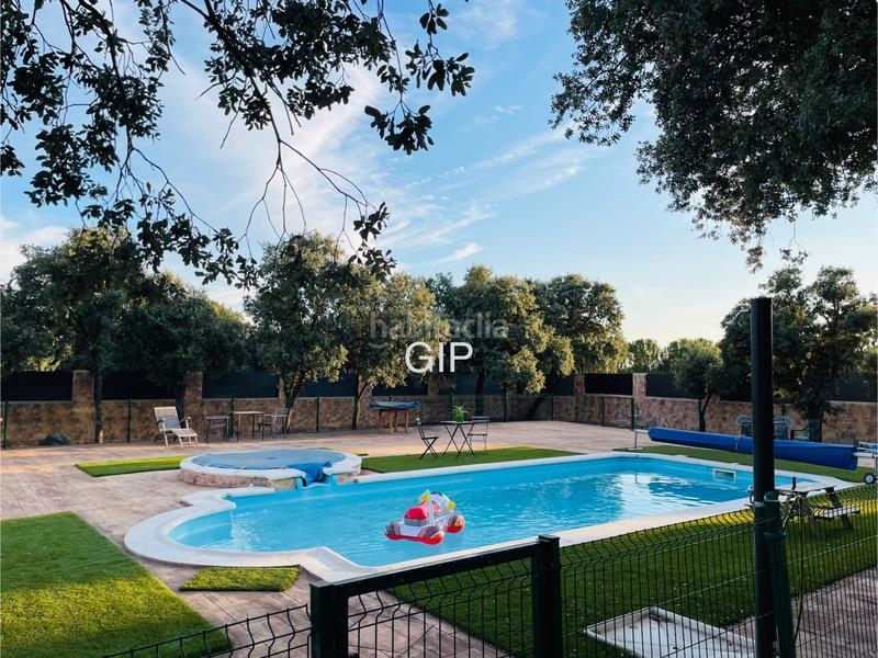 Foto 6550621f-df3b-4a55-9b59-81ef3605d91a. Casa amb calefacció aparcament piscina a Pioz