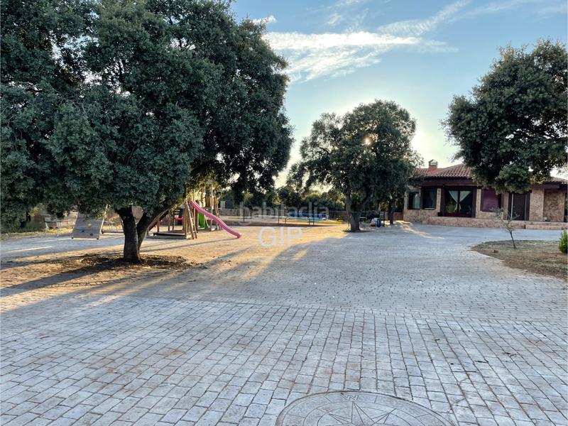 Foto 843d6436-fc11-4071-a025-5a23e4b265eb. Casa amb calefacció aparcament piscina a Pioz