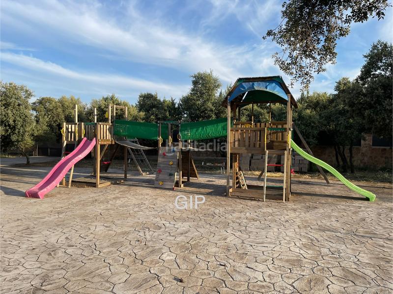 Foto e6400dbd-cede-4f52-a686-fef4cf3efabe. Casa amb calefacció aparcament piscina a Pioz