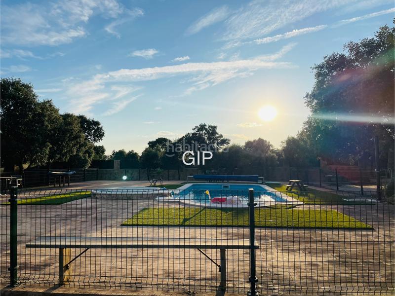 Foto f9cbd803-e6ce-433e-956b-5ab6597c5d9f. Casa amb calefacció aparcament piscina a Pioz