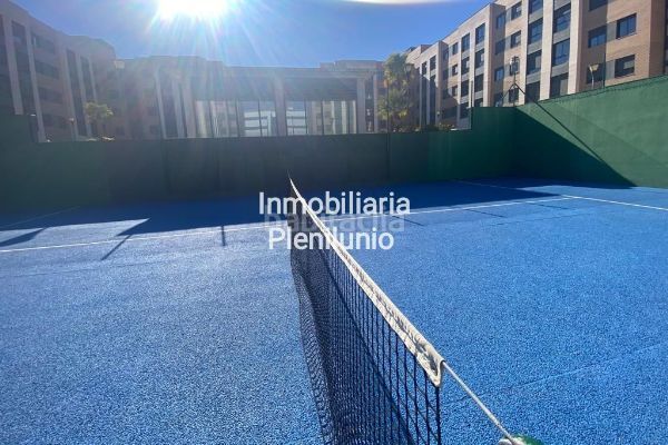 Foto ade56a46-20c7-44a7-8766-27aabe95f937. Lloguer pis amb calefacció piscina a Rejas Madrid