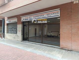 Local Comercial  Jose olondriz ostiz. Local en venta en lleida