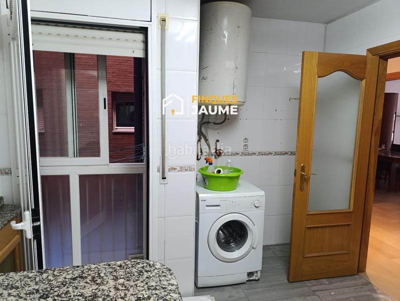 Foto 26eaadd3-e523-4771-93fa-eca2dc7f3274. Pis amb calefacció aparcament a Cappont Lleida