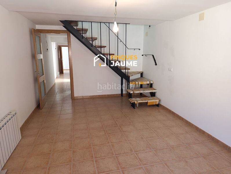 Foto af21b05e-36ef-48b0-abc7-95ab7a9ae705. Casa amb calefacció aparcament a Belianes