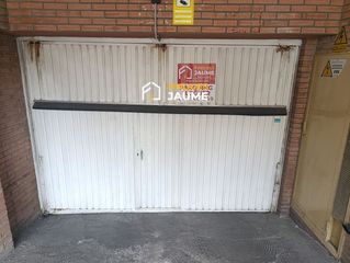 Location Parking voiture  Aragó. Plaza de parquing en alquiler en lleida