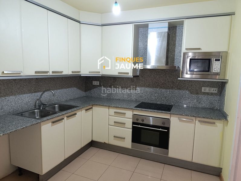 Foto 9d1522b1-5281-4f74-b9e2-6efad12a7d31. Casa amb calefacció aparcament a Torrebesses
