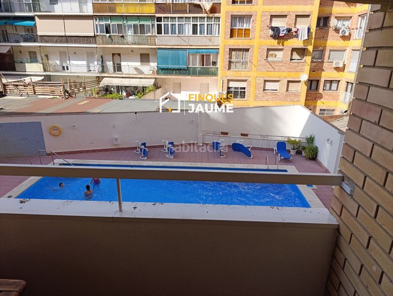 Foto 40ae8d70-e199-4404-b4f7-626da759b73e. Pis amb calefacció piscina a Joc de la Bola - Camps d'Esports Lleida