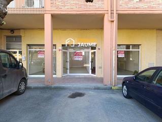 Local commercial  Manuel de pedrolo. Local en venta , en almenar.