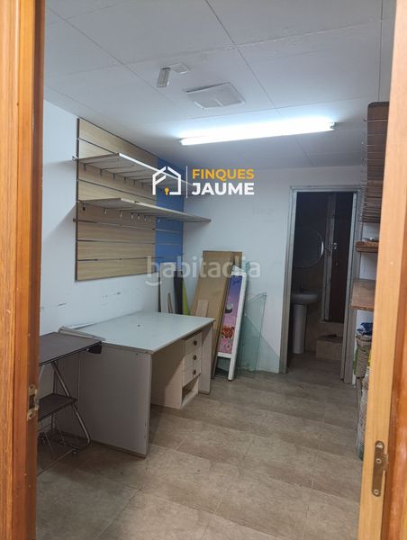 Foto 5b294436-f1dd-4af8-aedb-3a9416657cfc. Local comercial a Centre Històric Lleida