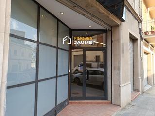 Local Comercial  Ripollès. Local en venta en lleida