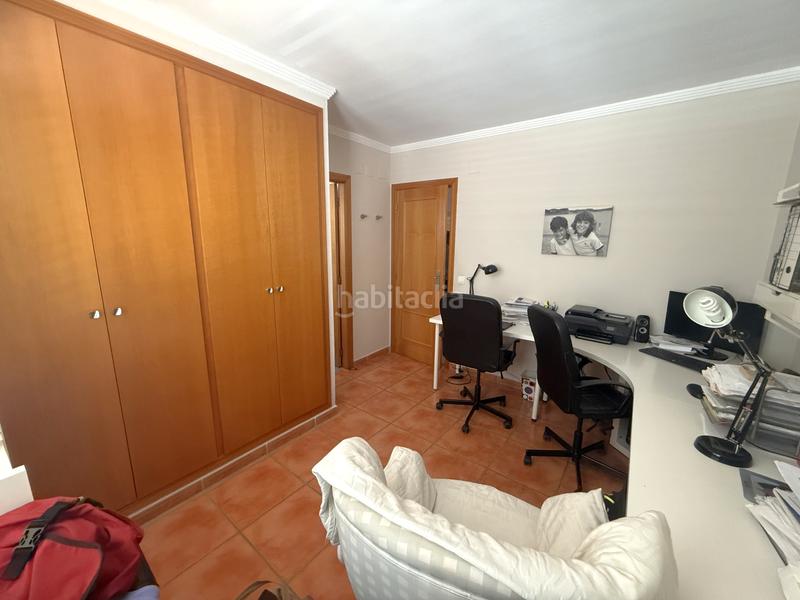 Foto 99c1b437-70d0-4df0-af53-4172b7634cfa. Casa adosada ideal para gente que busque adosados amplios en San Antonio de Benagéber