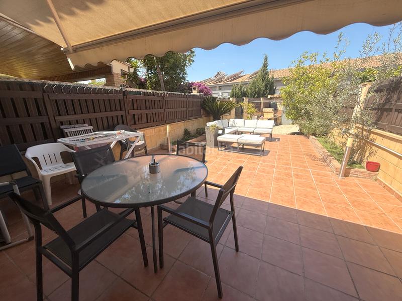 Foto be11f3e2-daa5-43c2-9092-81f087444229. Casa adosada ideal para gente que busque adosados amplios en San Antonio de Benagéber