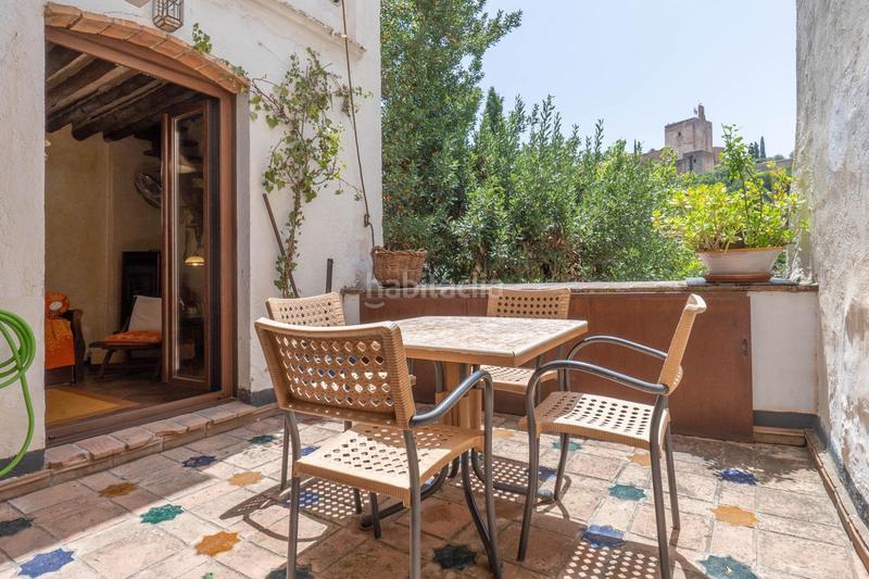 Foto a4bb8c99-11e6-49f4-8141-a823e9936616. Casa dos maravillosas casas en el albaicín con vistas panorámicas a la alhambra en Granada