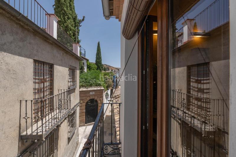 Foto cb3bdba4-0f28-42ff-aa05-f9c5639335c7. Casa dos maravillosas casas en el albaicín con vistas panorámicas a la alhambra en Granada