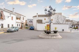 Terreny residencial  Plaza el sol. Magnífico solar en pleno centro de otura
