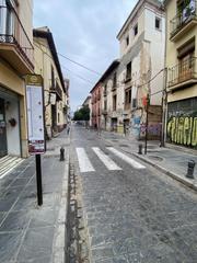 Parking coche en Calle del señor 13. Plaza de garaje en el barrio del realejo
