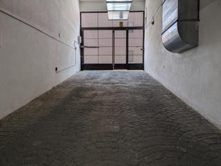 Car parking in Calle hinojosa 1