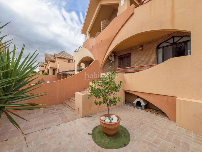 Foto 1a02f0a1-d65c-428b-9b8b-6056a2b6b806. Casa amb calefacció aparcament piscina a San Francisco - El Chorrillo Gabias (Las)