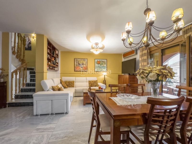 Foto a5fc8af9-d897-45a8-8a54-99e29a06580b. Casa amb calefacció aparcament piscina a San Francisco - El Chorrillo Gabias (Las)