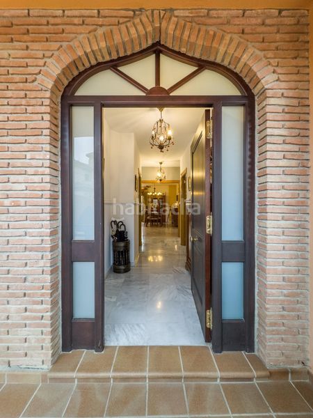 Foto f5132dca-5fb7-421b-bbf7-5567f9647ec6. Casa amb calefacció aparcament piscina a San Francisco - El Chorrillo Gabias (Las)