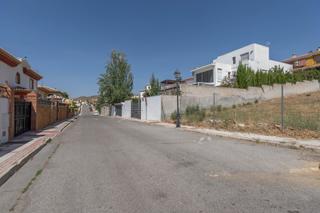 Terreny residencial a Barrio de la Vega. Se vende terreno en monachil