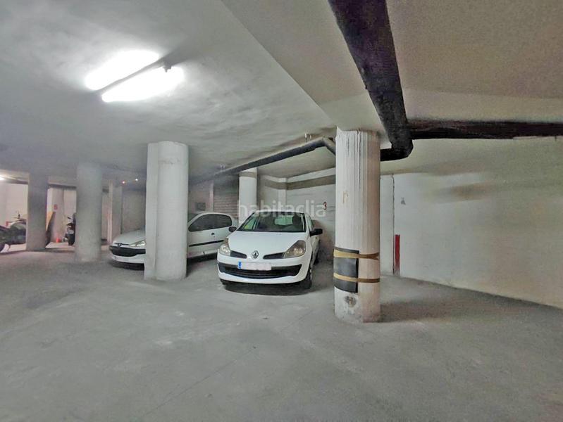 Foto 072117a7-18e3-4463-919a-079913e36dea. Aparcament cotxe a camino de ronda 64 a Fígares Granada