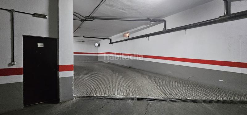 Foto cc9bb03b-657a-48be-ab89-777c29a76e71. Aparcament cotxe a Lancha del Genil Granada