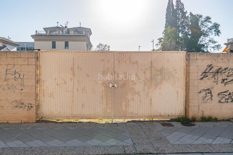 Foto 8db10eaf-bda4-4286-b0c8-6854fc2dd85b. Terreny residencial a calle baladies 11 a Parque Lagos Granada