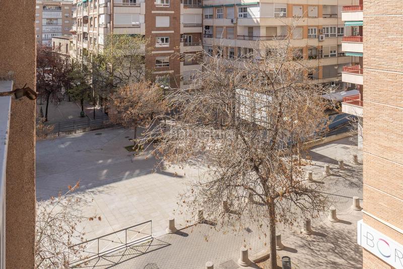 Foto 86a11993-522d-49ca-8c7d-d0f59fe20b72. Piso  en san juan de letran en Plaza de Toros Granada