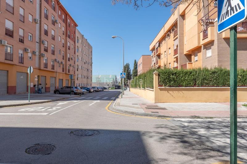 Foto 1aafe60d-1c40-4f6e-b1c5-845aadf5a57b. Piso  en calle antonia mercé en Angustias - Chana - Encina Granada