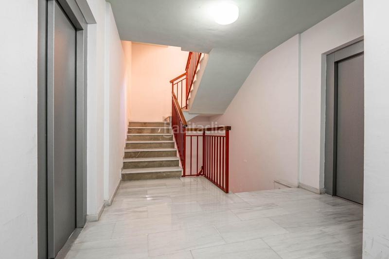 Foto b19d1efc-7c6b-45f1-8efe-465175eb6108. Piso  en calle antonia mercé en Angustias - Chana - Encina Granada