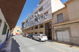 Pis a Maracena. Vivienda de  2 dormitorios en el centro de maracena, a 5 min del