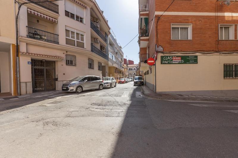 Foto c5772631-fdc8-40ea-b9ce-63832a57f0e7. Piso vivienda de 2 dormitorios en el centro , a 5 min del metro en Maracena