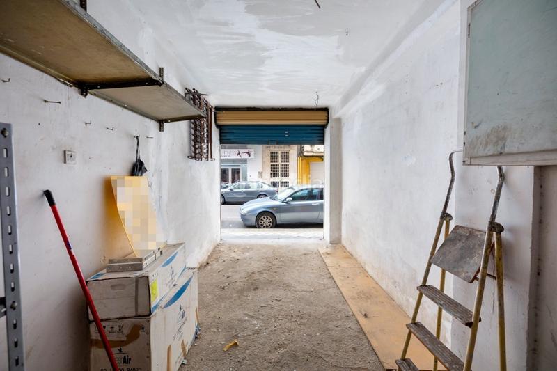 Foto facd1187-69a4-4167-b1e8-3b45feb1e4d7. Locale commerciale in Camino de Ronda Granada