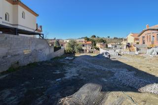 Terrain résidentiel à Calle rosalia de castro 4. Parcela urbanizable en sueños de cadimaalhendin